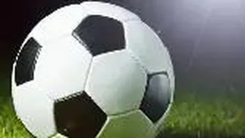 国足集结号吹响！邵佳一力邀老将加盟，备战新篇章！武磊、吴曦有望王者归来，共筑国家队辉煌！